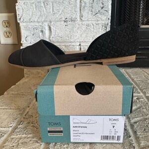 TOMS Black D'Orsay Flats New in Box